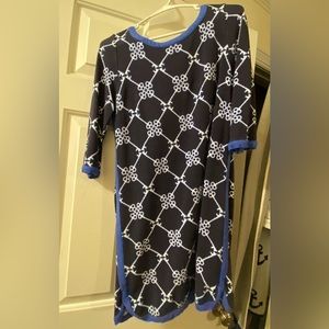 🛑 SOLD 🛑 🥂Crown & Ivy Dress🥂